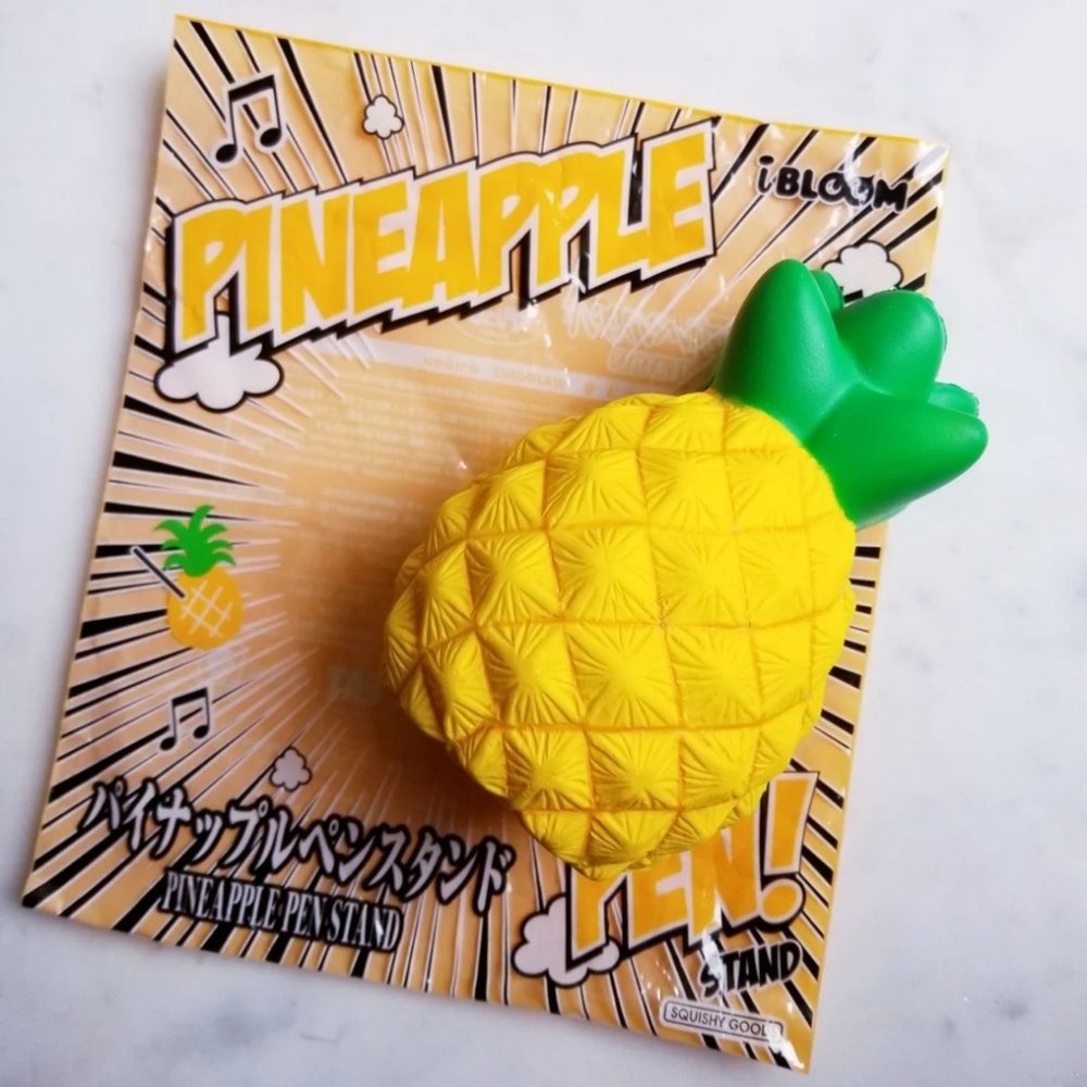 Ibloom Pineapple Pen Squishy